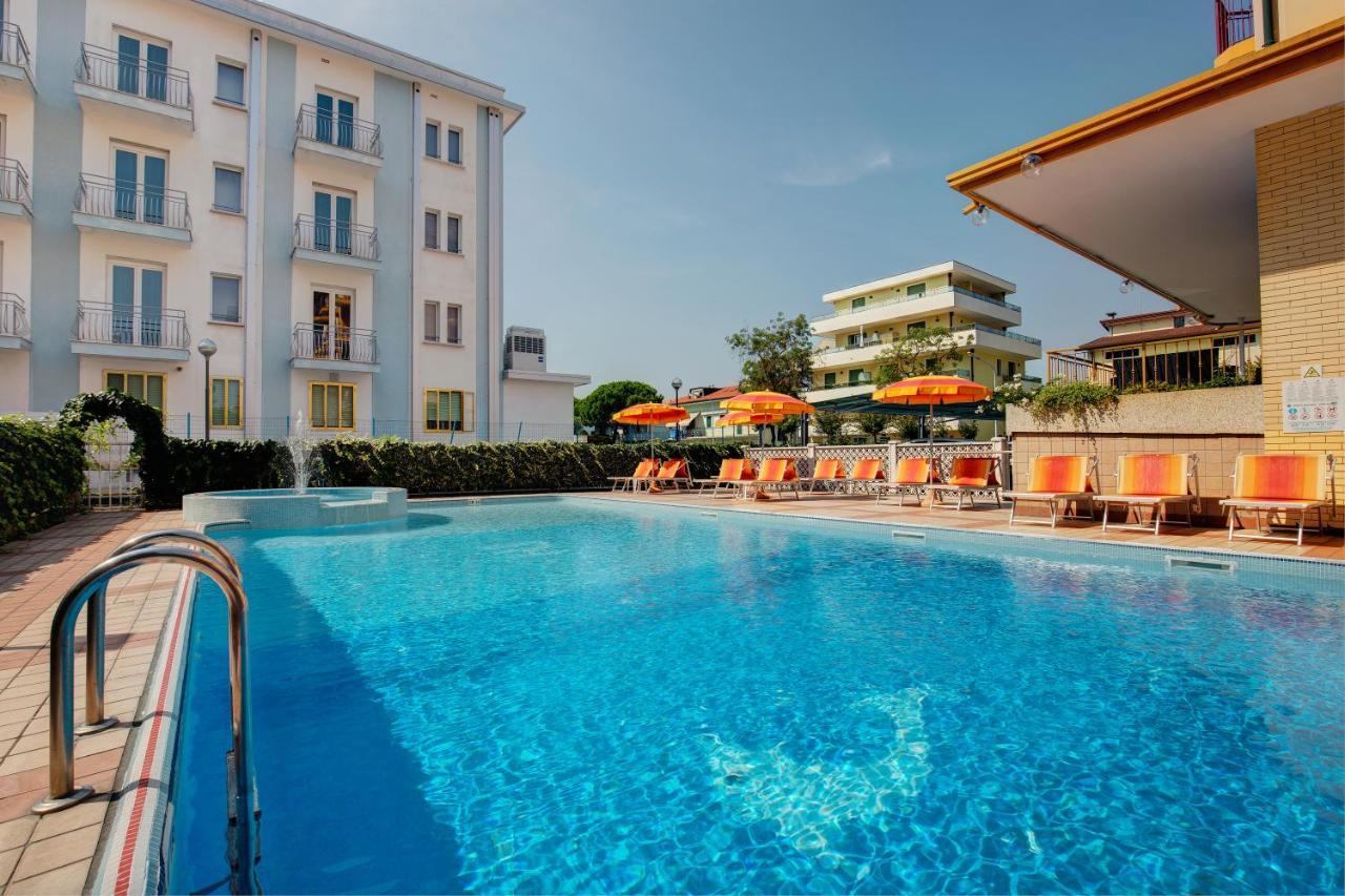 Hotel Jalisco Lido di Jesolo Exterior photo