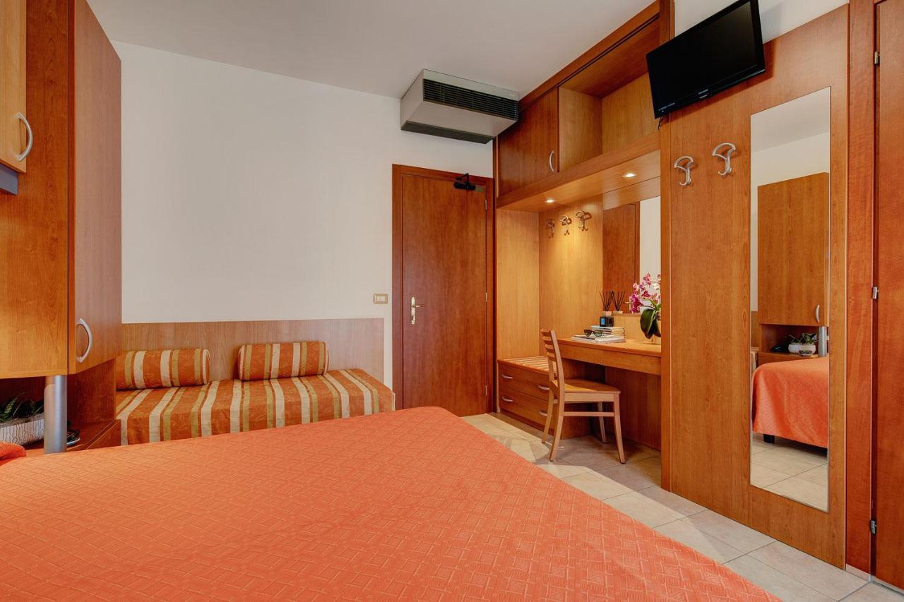 Hotel Jalisco Lido di Jesolo Exterior photo